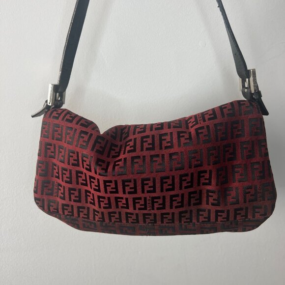 Fendi Baguette Bag - Picture 2 of 9